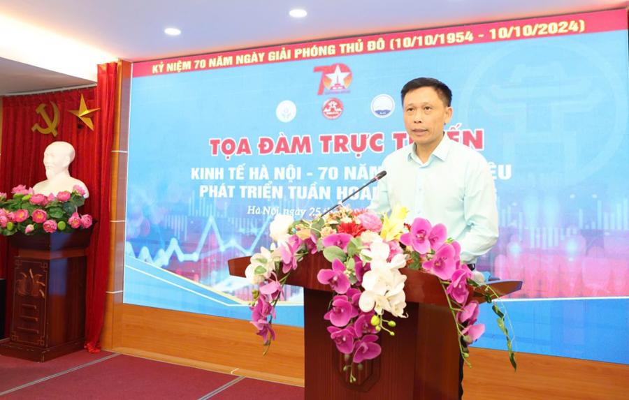 PGS.TS Nguyễn Th&agrave;nh Lợi,Tổng Bi&ecirc;n tập B&aacute;o Kinh tế &amp; Đ&ocirc; thị, ph&aacute;t biểu khai mạc toạ đ&agrave;m.