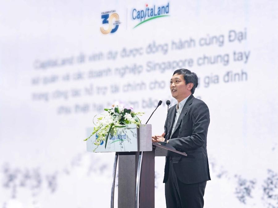 &Ocirc;ng Ronald Tay, Tổng gi&aacute;m đốc của CapitaLand Development (Việt Nam), ph&aacute;t biểu tại tiệc tri &acirc;n.