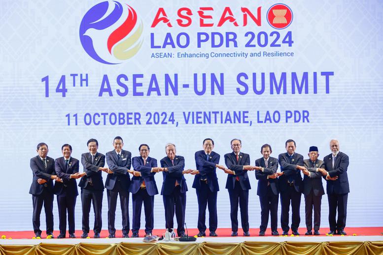 At the 14th ASEAN-UN Summit (Photo: VGP)