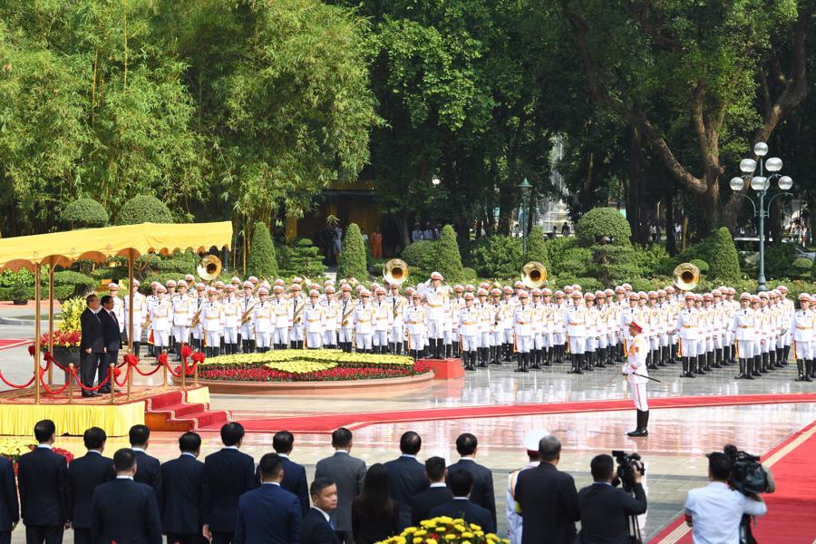 Thủ tướng Phạm Minh Chính chủ trì Lễ đón chính thức Thủ tướng Trung Quốc Lý Cường - Ảnh 2