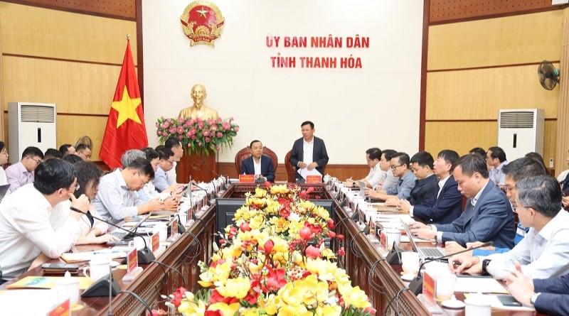 To&agrave;n cảnh buổi l&agrave;m việc