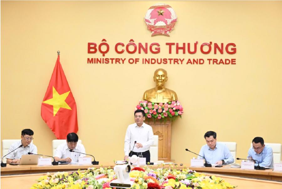 Bộ trưởng Nguyễn Hồng Di&ecirc;n chủ tr&igrave;&nbsp;cuộc họp về Kế hoạch cung cấp điện năm 2025.