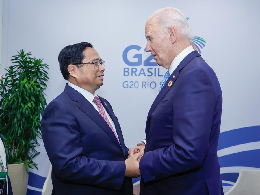 Thủ tướng Ch&iacute;nh phủ Phạm Minh Ch&iacute;nh gặp&nbsp;Tổng thống Hoa Kỳ Joe Biden. Ảnh: VGP.