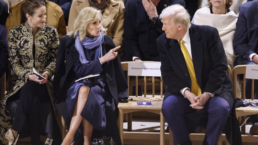 Khoảnh khắc chuyện tr&ograve; của &ocirc;ng Trump v&agrave;&nbsp;Đệ nhất phu nh&acirc;n Jill Biden sau đ&oacute; đ&atilde; được &ocirc;ng d&ugrave;ng để quảng c&aacute;o cho sản phẩm mới.