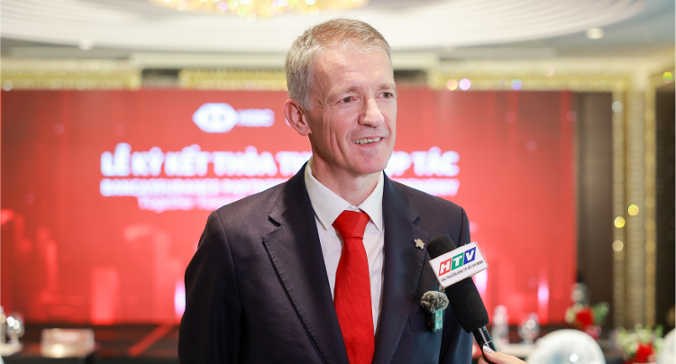 Mr. Conor M O&rsquo;Neill, Chief Financial Officer of Prudential Vietnam