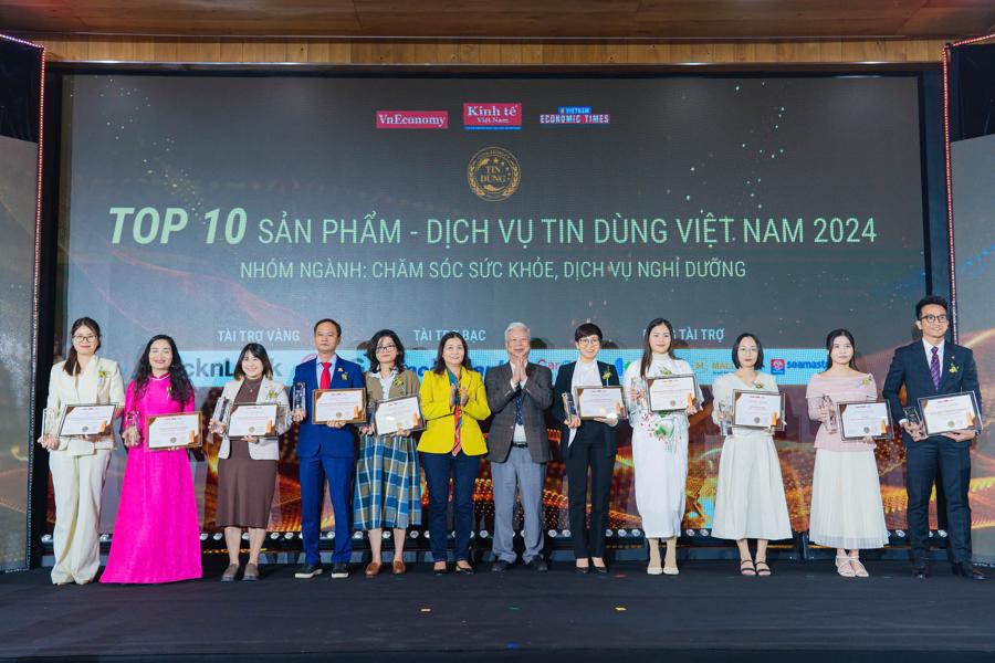 Trao giải TOP 50 sản phẩm, dịch vụ tin dùng Việt Nam 2024 và TOP 10 sản phẩm – dịch vụ ấn tượng 2024  - Ảnh 1