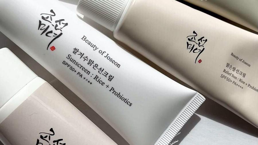 Kem chống năng&nbsp;Relief Sun: Rice + Probiotics của thương hiệu&nbsp;Beauty of Joseon được đ&ocirc;ng đảo t&iacute;n đồ mỹ phẩm săn đ&oacute;n.