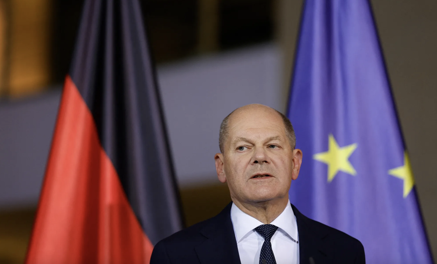 Ch&iacute;nh phủ của Thủ tướng Đức Olaf Scholz đ&atilde; sụp đổ v&agrave;o cuối năm 2024 - Ảnh: Bloomberg.