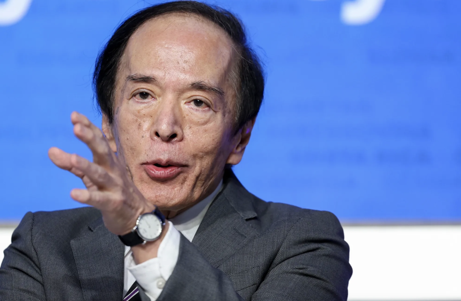 Thống đốc BOJ Kazuo Ueda - Ảnh: Bloomberg.