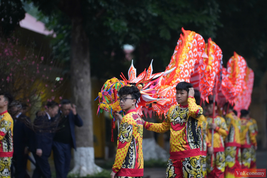 [Phóng sự ảnh]: Lễ dâng hương khai Xuân Ất Tỵ 2025 tại Hoàng thành Thăng Long - Ảnh 3