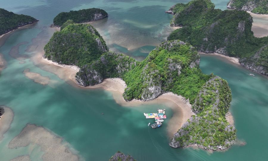 Thu h&uacute;t d&ograve;ng du kh&aacute;ch si&ecirc;u sang, c&oacute; khả năng chi trả cao l&agrave; hướng đi đang được ng&agrave;nh du lịch Quảng Ninh tập trung đẩy mạnh.