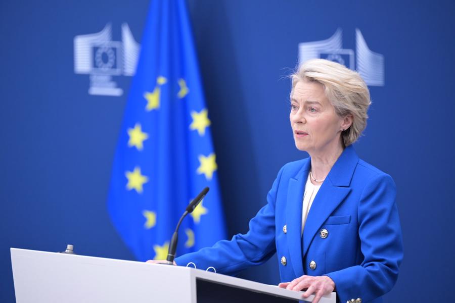 B&agrave; Ursula von der Leyen, Chủ tịch Ủy ban ch&acirc;u &Acirc;u (EC) tại&nbsp;cuộc "Đối thoại chiến lược về tương lai của ng&agrave;nh c&ocirc;ng nghiệp &ocirc; t&ocirc; ch&acirc;u &Acirc;u ng&agrave;y 3/3