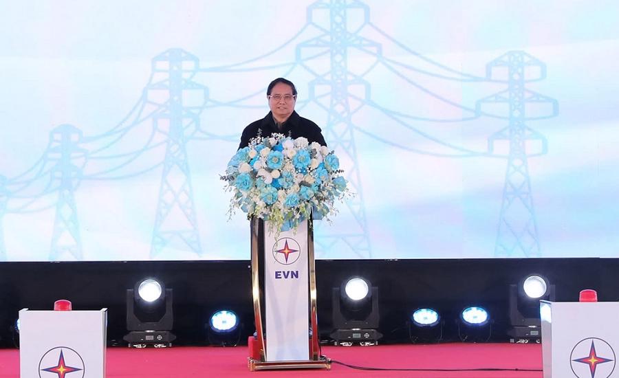 Thủ tướng Phạm Minh Ch&iacute;nh: "Nhất định phải ho&agrave;n th&agrave;nh Dự &aacute;n đường d&acirc;y 500 kV L&agrave;o Cai - Vĩnh Y&ecirc;n chậm nhất ng&agrave;y 31/8/2025, g&oacute;p phần th&uacute;c đẩy tăng trưởng, ho&agrave;n th&agrave;nh c&aacute;c mục ti&ecirc;u, chỉ ti&ecirc;u đ&atilde; đề ra".