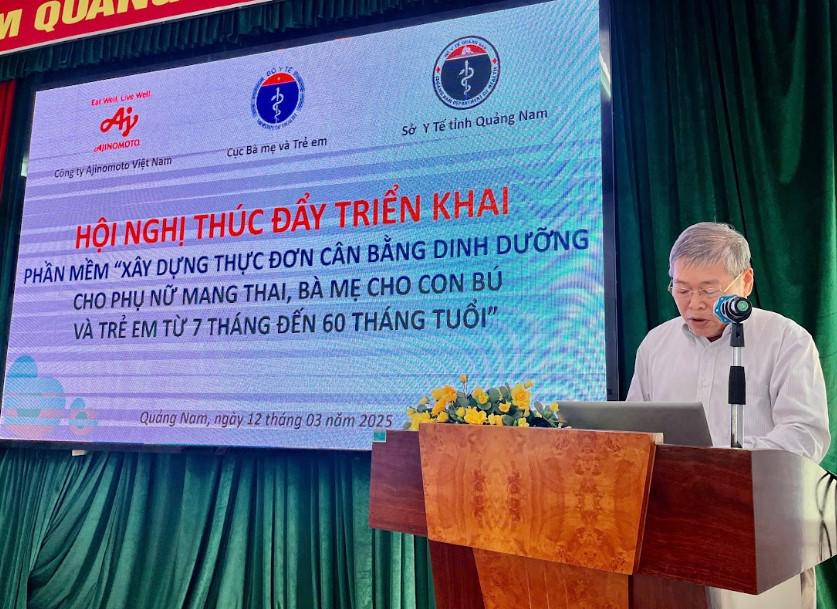 TS.BS. Trần Văn Kiệm - Gi&aacute;m đốc CDC Quảng Nam ph&aacute;t biểu khai mạc Hội nghị.