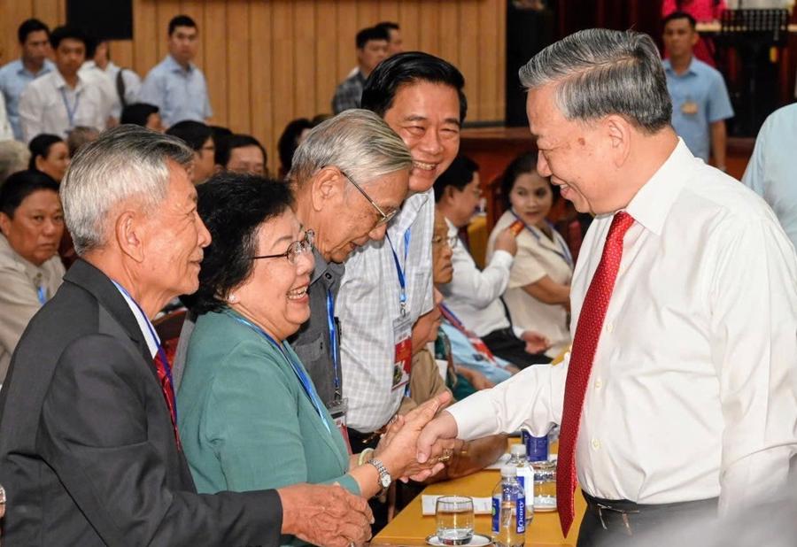Phát biểu bet88 net Tổng Bí thư Tô Lâm tại buổi gặp mặt cán bộ lão thành cách mạng, người có công, gia đình chính sách tiêu biểu - Ảnh 1