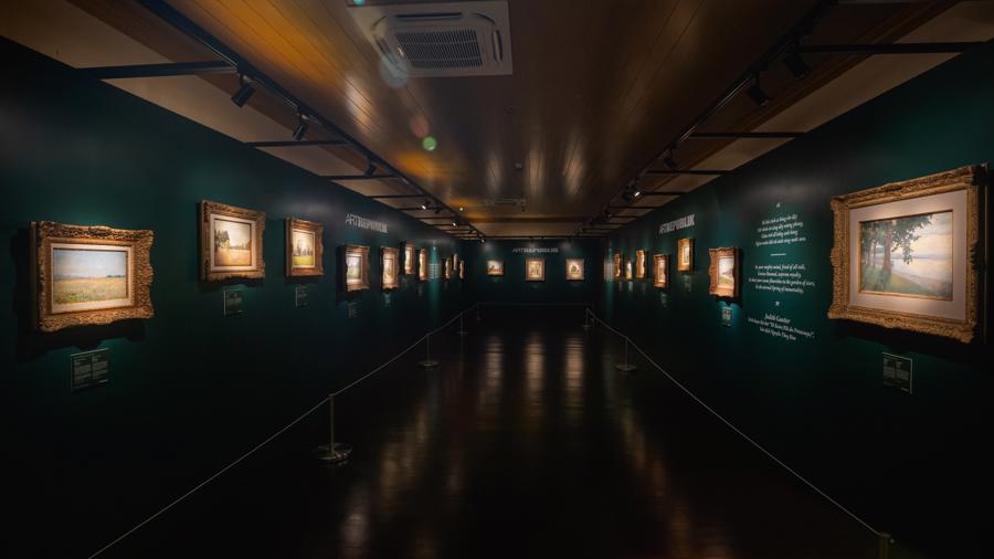 Không gian triển lãm “Trời, Non, Nước | Allusive Panorama”. Nguồn: Bảo Nguyễn/Annam Production.