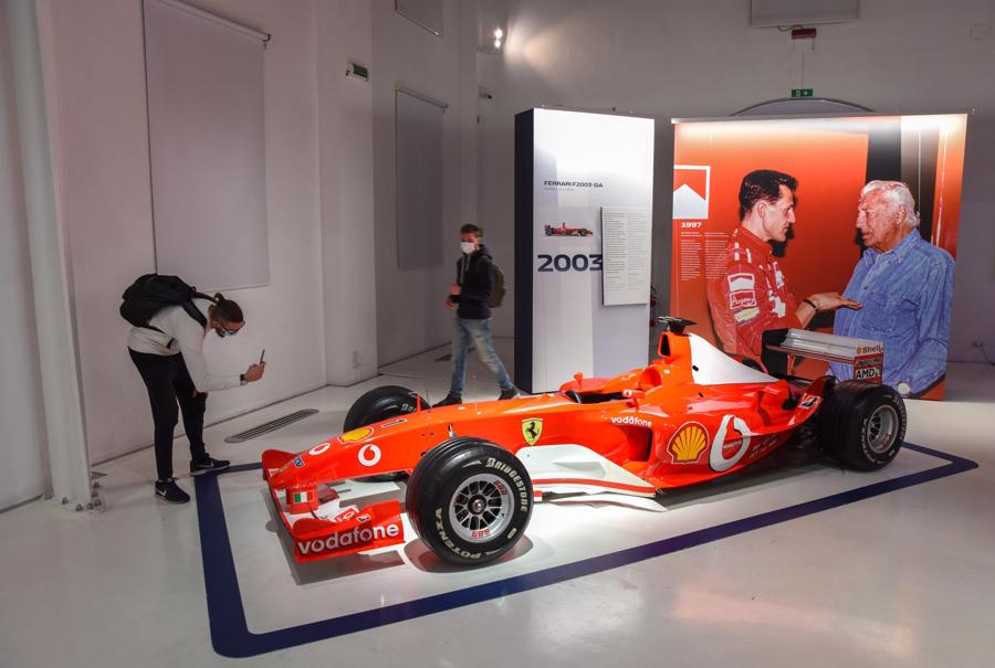 Vì sao Ferrari, Chanel và Apple đều đang đặt cược vào thể kèo nhà cái bet88 để đem lại doanh thu? - Ảnh 4