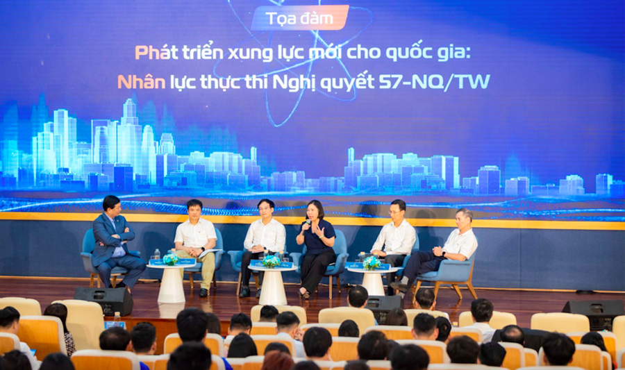 Các diễn giả tham gia diễn đàn đều khẳng định ứng dụng khoa học công nghệ, AI không chỉ là một xu hướng, mà là một cuộc cách mạng, đặc biệt là trong lĩnh vực giáo dục.