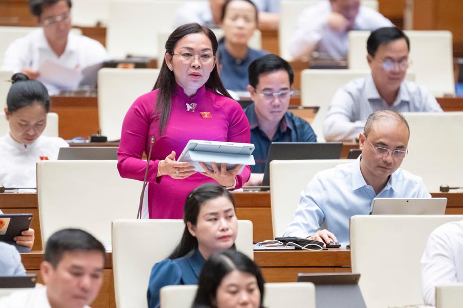 Đại biểu Lý Anh Thư, đoàn tỉnh Kiên Giang. Ảnh: Quochoi.vn.
