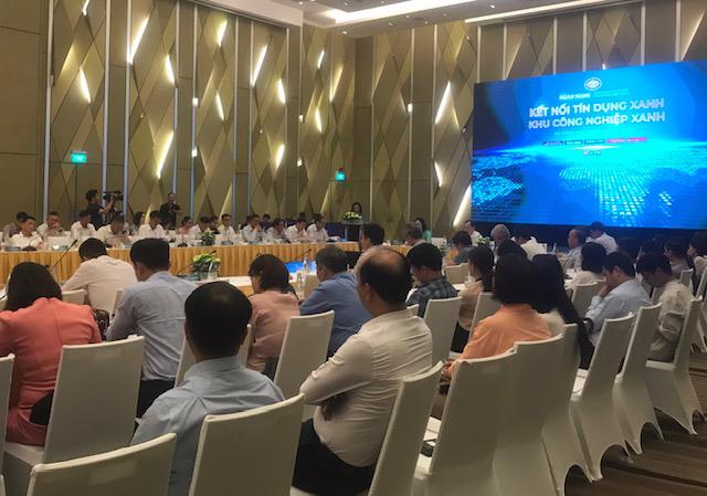 Các đại biểu tham dự diễn đàn. Ảnh Ngô Anh Văn