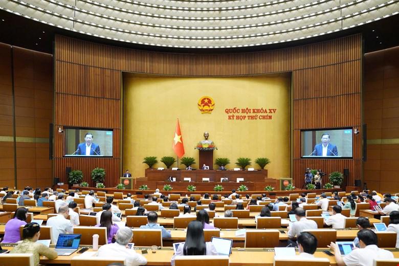Toàn cảnh phiên họp sáng 9/5.
