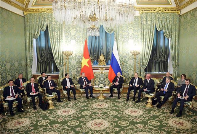 Tổng Bí thư Tô Lâm hội đàm hẹp với Tổng thống Nga Vladimir Putin -Ảnh: TTXVN