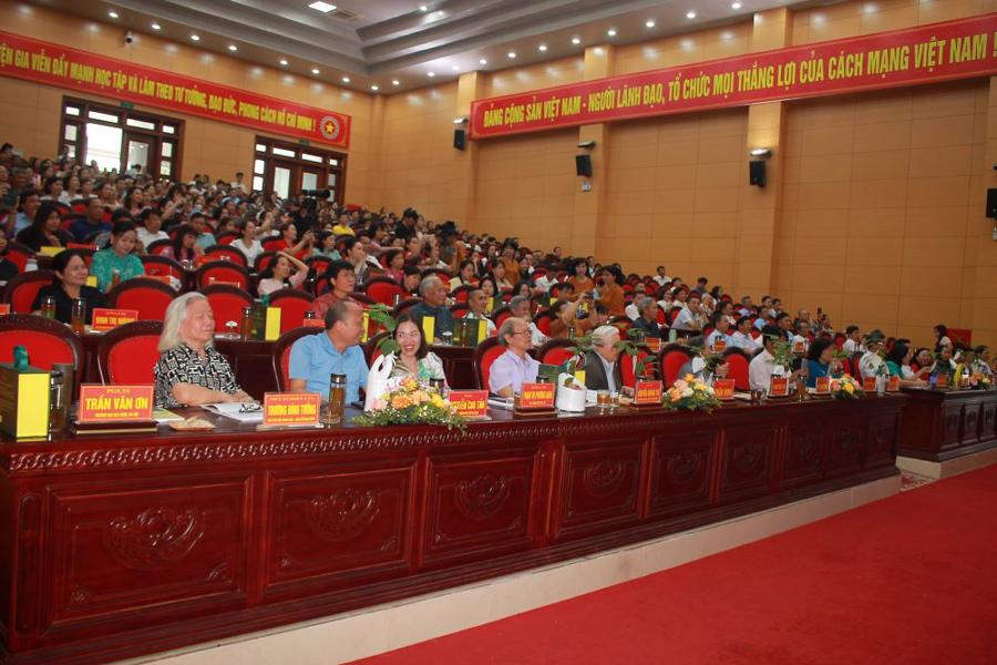 Các đại biểu tham dự hội thảo tại hội trường UBND huyện Gia Viễn. Ảnh: CK.