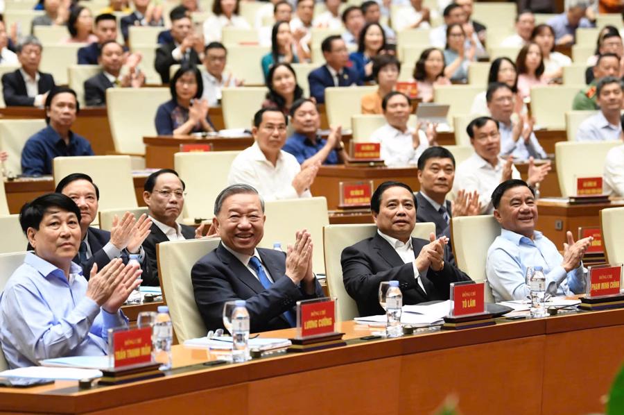 Tổng Bí thư Tô Lâm và các đồng chí lãnh đạo Đảng, Nhà nước tại hội nghị. Ảnh: Quốc hội.