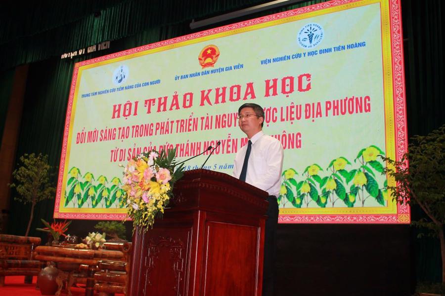 B&iacute; thư Huyện uỷ Gia Viễn: "Tri thức về c&acirc;y thuốc tại Gia Viễn phản &aacute;nh sự th&ocirc;ng tuệ, th&iacute;ch nghi của cộng đồng bản địa với điều kiện tự nhi&ecirc;n". Ảnh: CK.