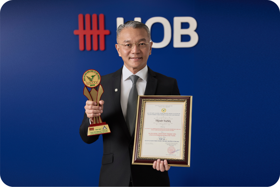 Đại diện Ngân hàng UOB Việt game bet88 nhận giải thưởng ‘Top 10 Dịch vụ Xanh thân thiện môi trường 2025’ bởi Viện Kinh tế và Văn hóa (trực thuộc Bộ Khoa học và Công nghệ).