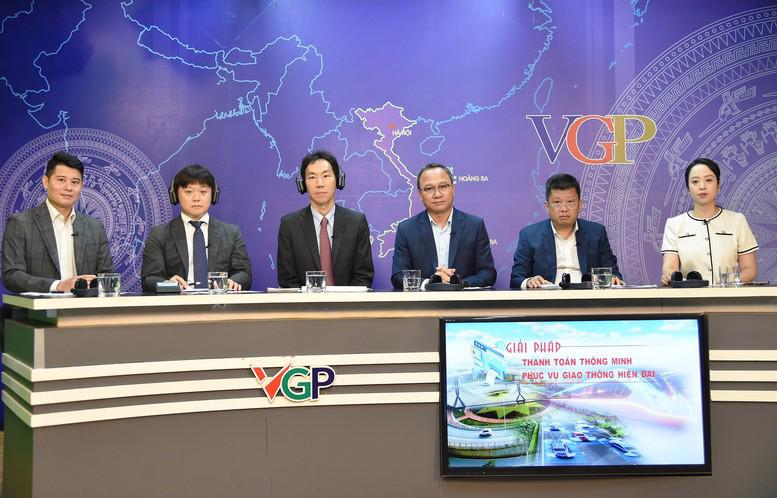 Các khách mời tại Toạ đàm "Giải pháp thanh toán thông minh phục vụ giao thông hiện đại".
