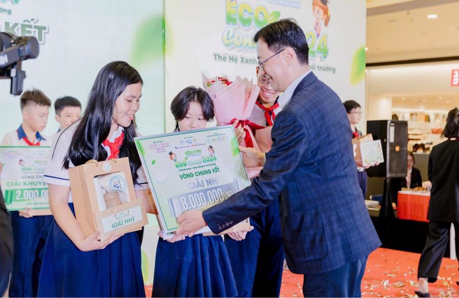 Sự kiện Eco Contest thu hút sự tham gia của đông đảo các em học sinh tham gia và giành được thành tích tốt năm 2024.