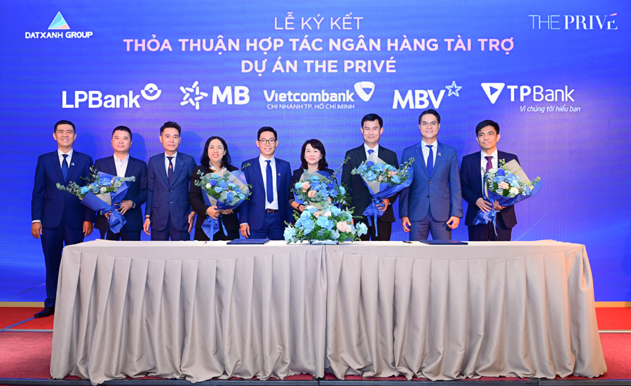 Việc đồng hành cùng nhiều ngân hàng thương mại cổ phần lớn giúp Đất Xanh đa dạng hóa lựa chọn cho khách hàng quan tâm, tìm hiểu dự án The Privé.