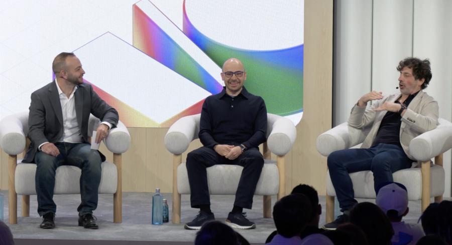 &Ocirc;ng&nbsp;Sergey Brin chia sẻ tại sự kiện Google I/O