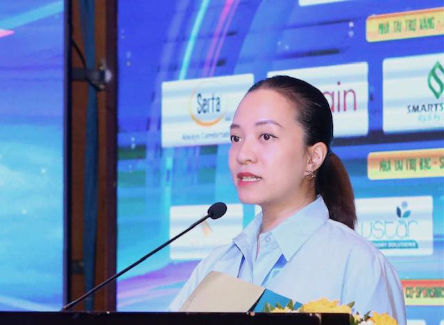 Phó Giám đốc Sở Văn hóa, Thể thao và Du lịch Đà Nẵng phát biểu tại hội thảo.
