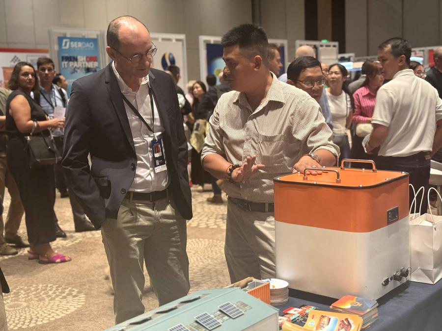 Sự kiện thu hút đông đảo các chuyên gia, doanh nghiệp và startup đến tham dự, trao đổi thúc đẩy quan hệ hợp tác.