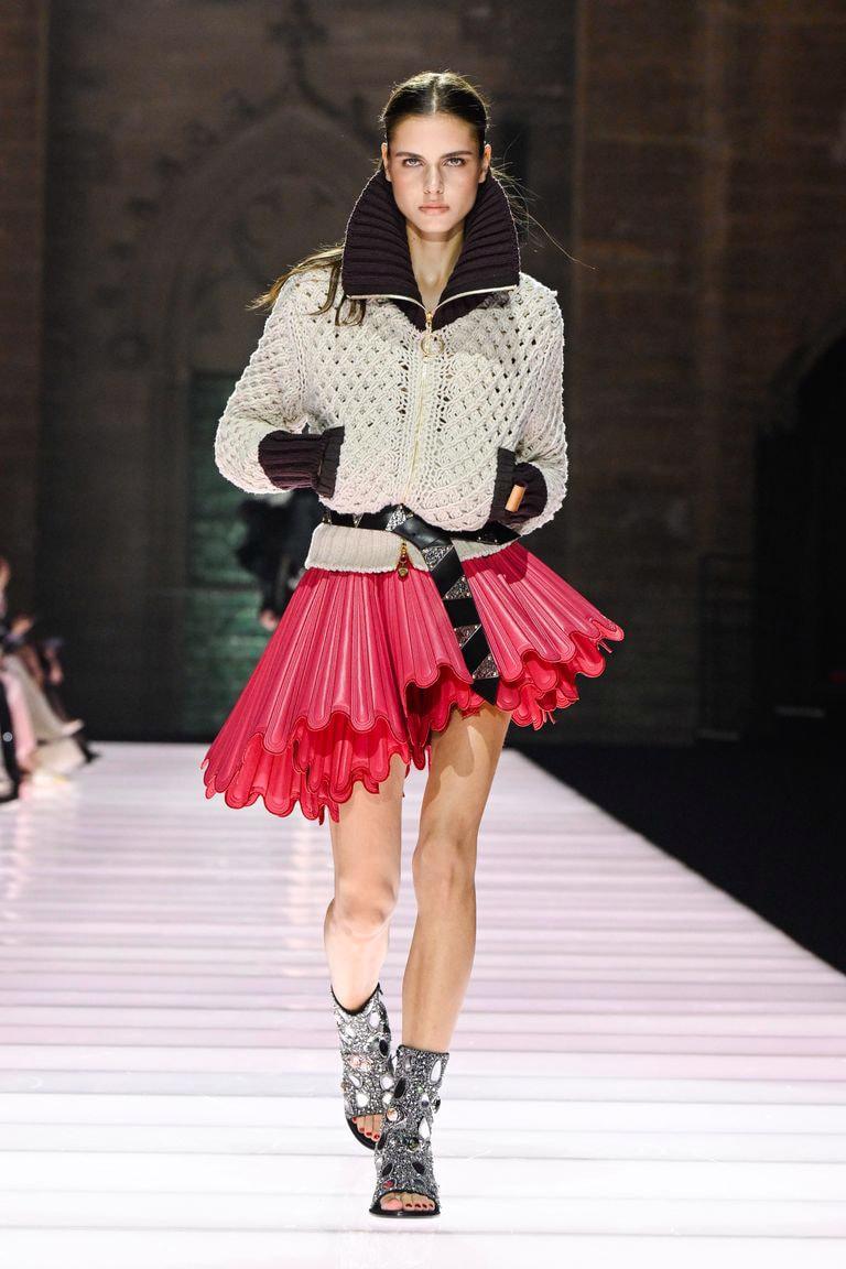 Louis Vuitton Cruise 2026: Lập dị nhưng thực tế - Ảnh 3