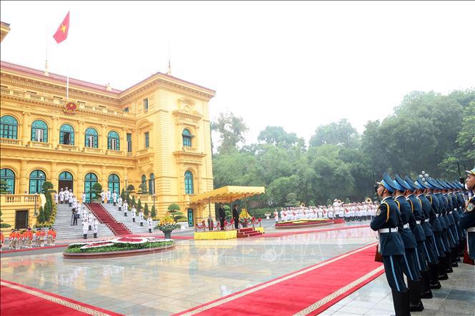 Lễ đón Tổng thống Hungary Sulyok Tamas và Phu nhân thăm chính thức Việt Nam - Ảnh: TTXVN