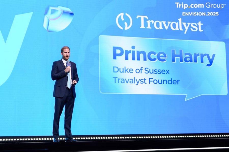 Hoàng tử Harry, Công tước xứ Sussex (Vương quốc Anh) kiêm nhà sáng lập Travalyst, phát biểu tại hội nghị.