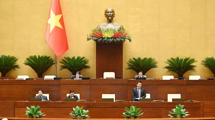 Quốc hội thảo luận ở hội trường về dự thảo Nghị quyết của Quốc hội về giảm thuế giá trị gia tăng.