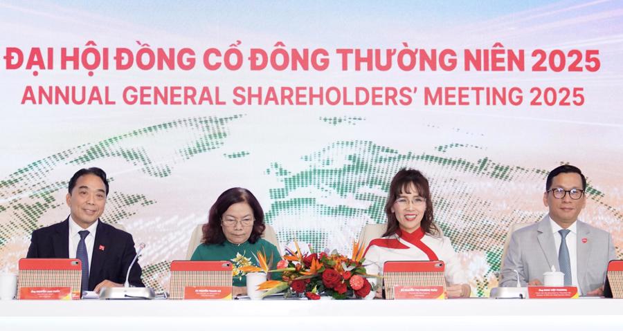Đại hội cổ đông thường niên Vietjet đặt mục tiêu tiếp tục phát triển dịch vụ trong nước và đầu tư đội tàu bay cho phát triển dài hạn.