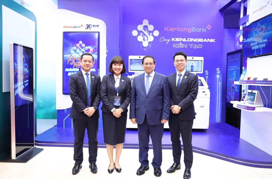 Chủ tịch KienlongBank: “Ứng dụng Giao dịch viên AI sẽ giúp Ngân hàng bứt tốc, đẩy mạnh tiếp cận người dân vùng sâu, vùng xa” - Ảnh 1