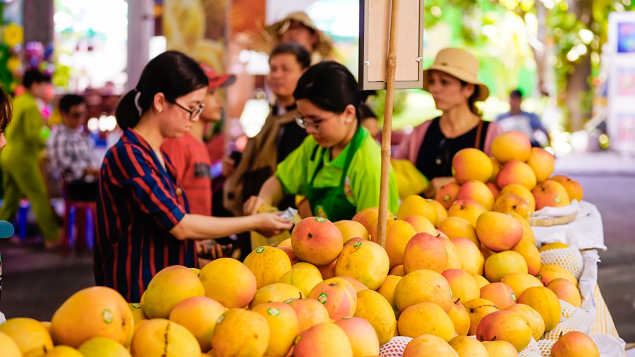 Thưởng thức đặc sản với giá ưu đãi tại Lễ hội trái cây Nam Bộ 2025 - Ảnh 6
