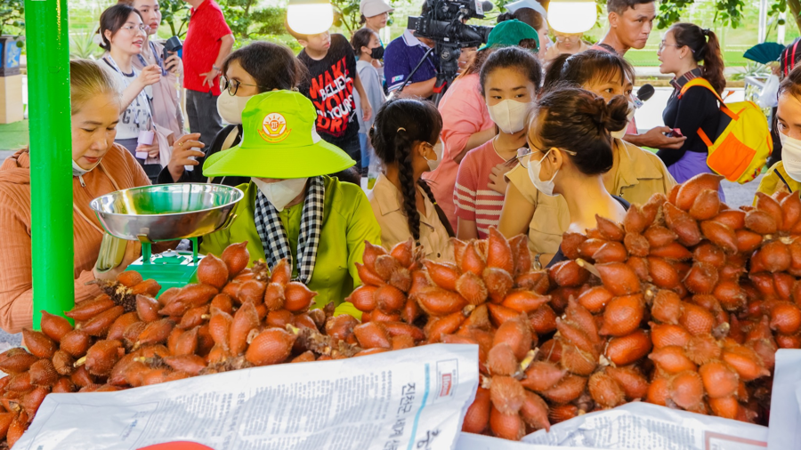 Thưởng thức đặc sản với giá ưu đãi tại Lễ hội trái cây Nam Bộ 2025 - Ảnh 7