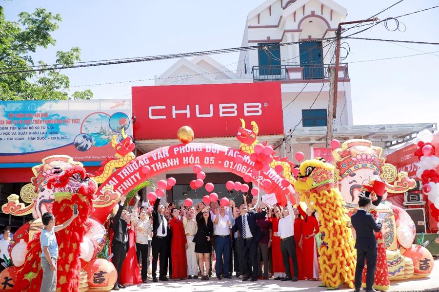 Infinity - cánh tay nối dài giúp Chubb Life mang giải pháp tài chính uy tín đến người dân ở nhiều tỉnh thành.
