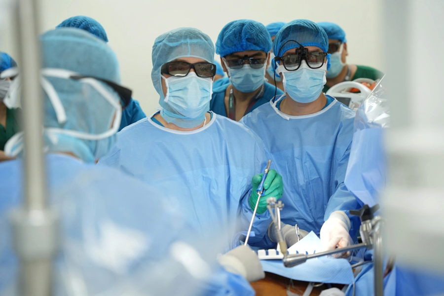 Mổ tim ít xâm lấn: Xu hướng phát triển của y học thế giới - Ảnh 2