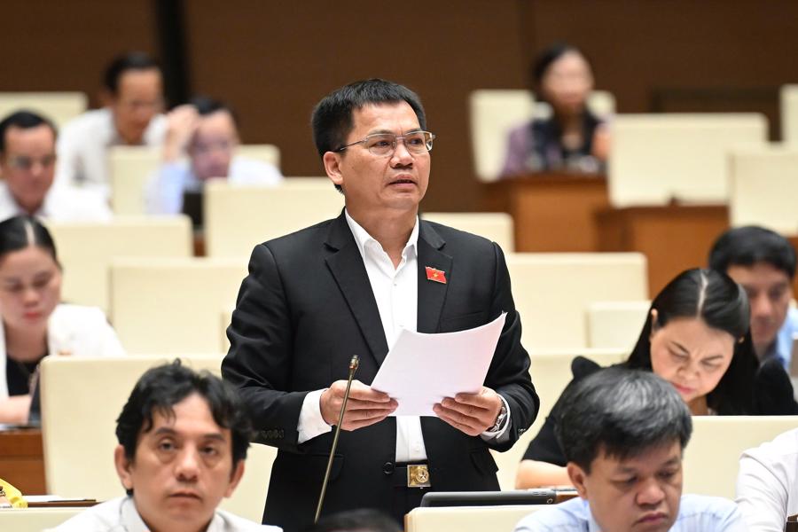 Đại biểu Dương Khắc Mai, đoàn ĐBQH tỉnh Đắk Nông. Ảnh: Quochoi.vn.
