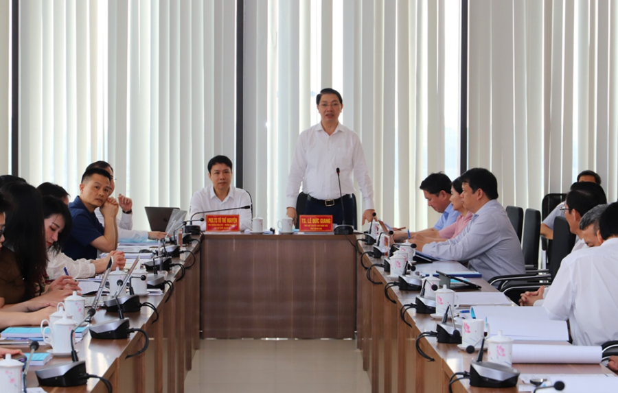Trường Đại học Kinh tế, Đại học Quốc gia Hà Nội, vừa phối hợp với Sở Khoa học và Công nghệ Thanh Hóa tổ chức hội thảo khoa học cấp tỉnh với chủ đề: “Giải pháp chuyển đổi số trong các tổ chức sản xuất sản phẩm nông nghiệp chủ lực trên địa bàn tỉnh Thanh Hóa” nhằm tìm ra giải pháp thiết thực, hiệu quả thúc đẩy chuyển đổi số trong các tổ chức, doanh nghiệp sản xuất sản phẩm nông nghiệp chủ lực trên địa bàn tỉnh.