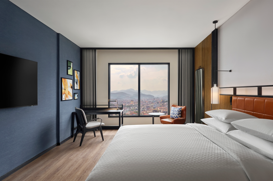 Hạng ph&ograve;ng ti&ecirc;u chuẩn của Four Points by Sheraton H&agrave; Giang.