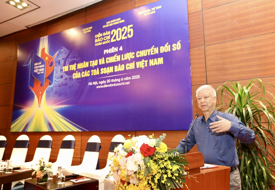 
“Tôi xin tiết lộ rằng chi phí để xây dựng hệ thống này không quá lớn, tôi tin rằng bất kỳ tờ báo nào cũng có đủ nguồn lực để thực hiện. Quan trọng là niềm đam mê và việc tìm được con đường đi riêng”, ông Đào Quang Bính nói. “Chúng tôi sẵn sàng chuyển giao công nghệ này cho các cơ quan báo chí khác để cùng phát triển”.